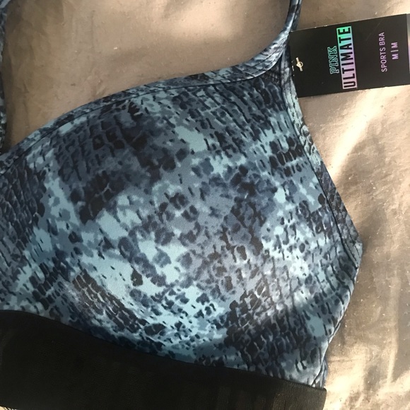 NWT Ultimate sports bra size (M) - Picture 2 of 3